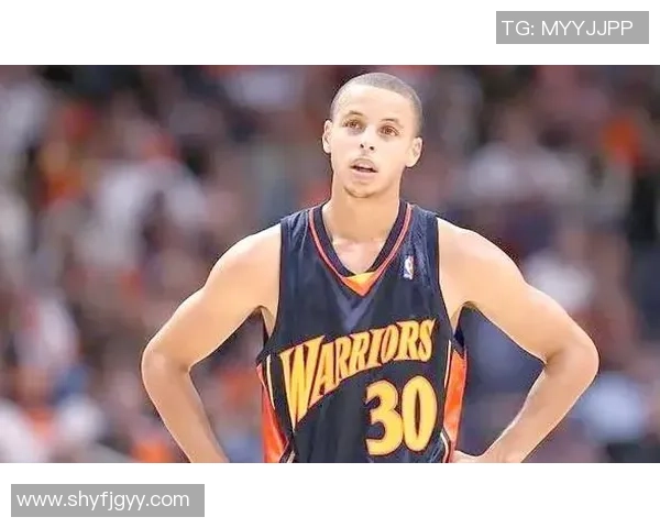 那些深爱篮球运动的著名足球球星盘点与跨界运动魅力解读